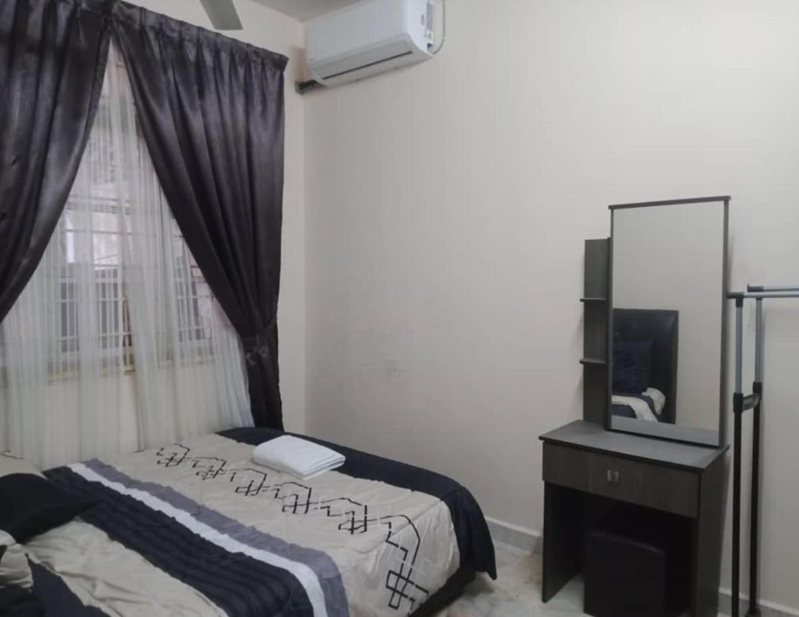 Ilham Homestay Kuantan Luaran gambar